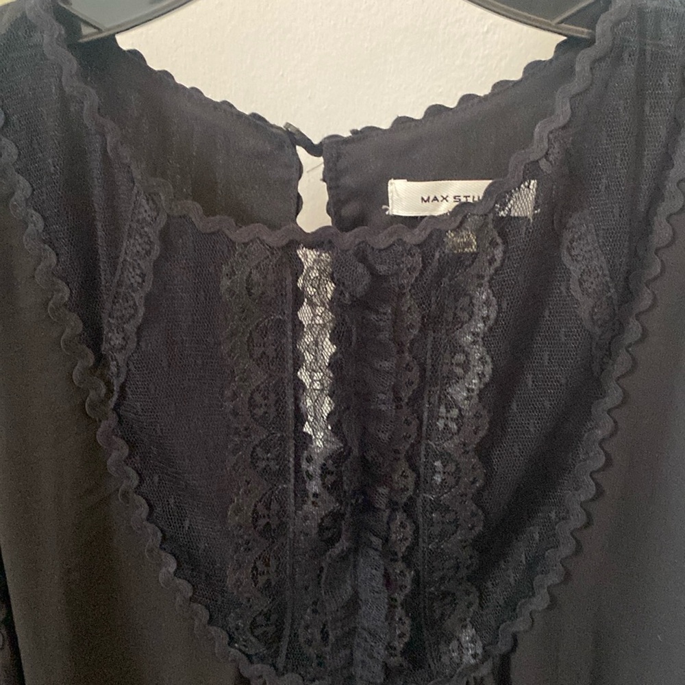 Max Studio Casual black dress.top front lace